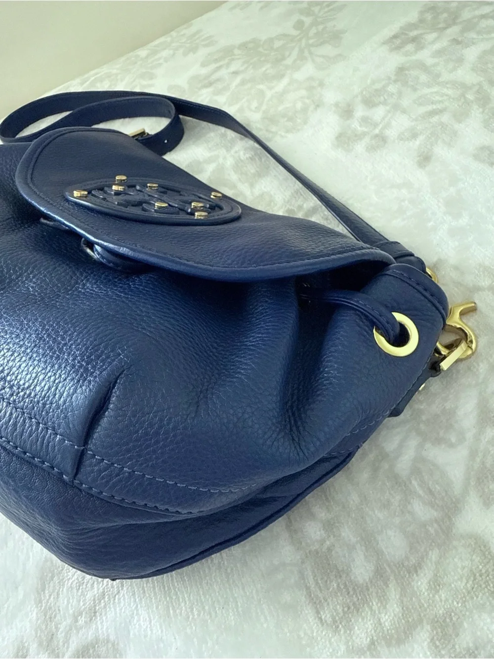 Tory Burch Amanda Flap Crossbody Bag Navy Blue Pebbled Leather